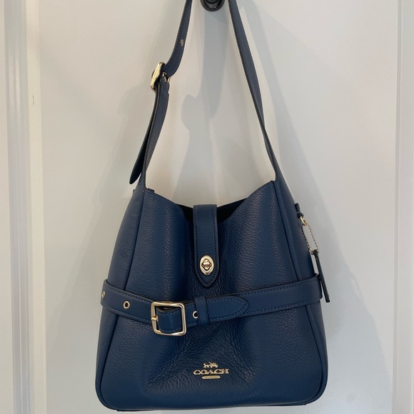Coach Handbags - Coach Navy Blue Leather Hobo Shoulder Bag with Gold Hardware